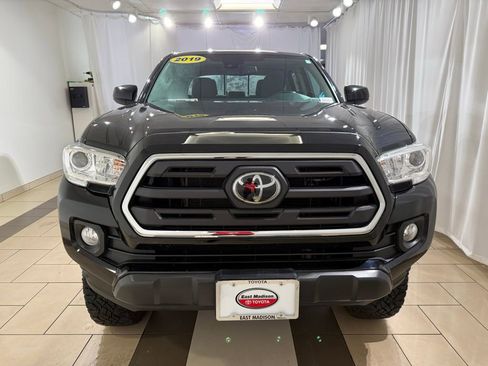 Used 2019 Toyota Tacoma SR5 image 8