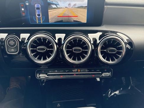 Used 2025 Mercedes-Benz CLA 35 AMG 4MATIC image 31