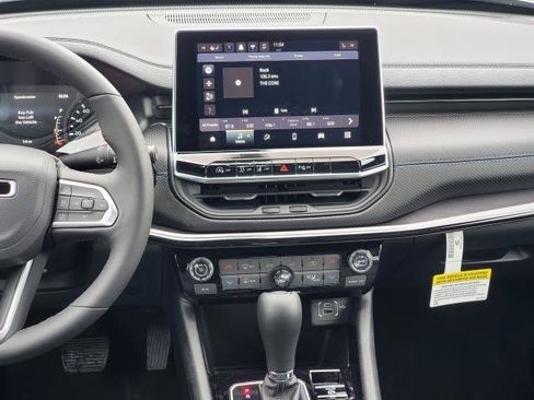 New 2026 Jeep Compass Limited image 21
