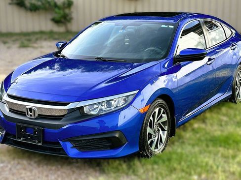 Used 2018 Honda Civic EX image 32