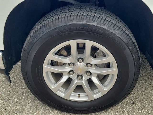 Used 2021 Chevrolet Silverado 1500 LT AWD/4WD image 8
