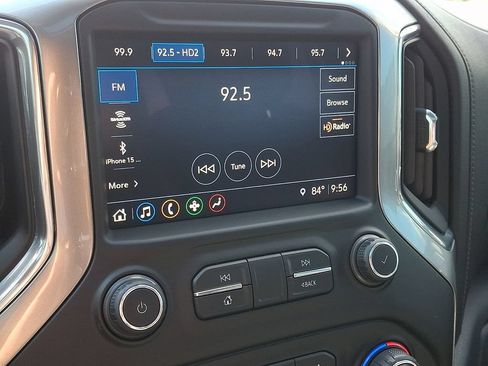 Used 2021 Chevrolet Silverado 1500 LT Trail Boss w/ Convenience Package II AWD/4WD image 17