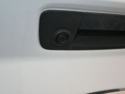 Used 2018 RAM 3500 Tradesman w/ Chrome Appearance Group image 29