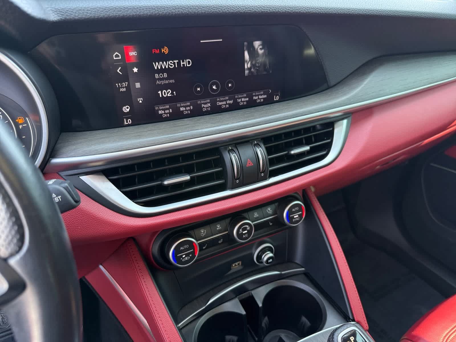 Used 2021 Alfa Romeo Stelvio Ti w/ Active Assist 2 Package TI AWD/4WD image 18
