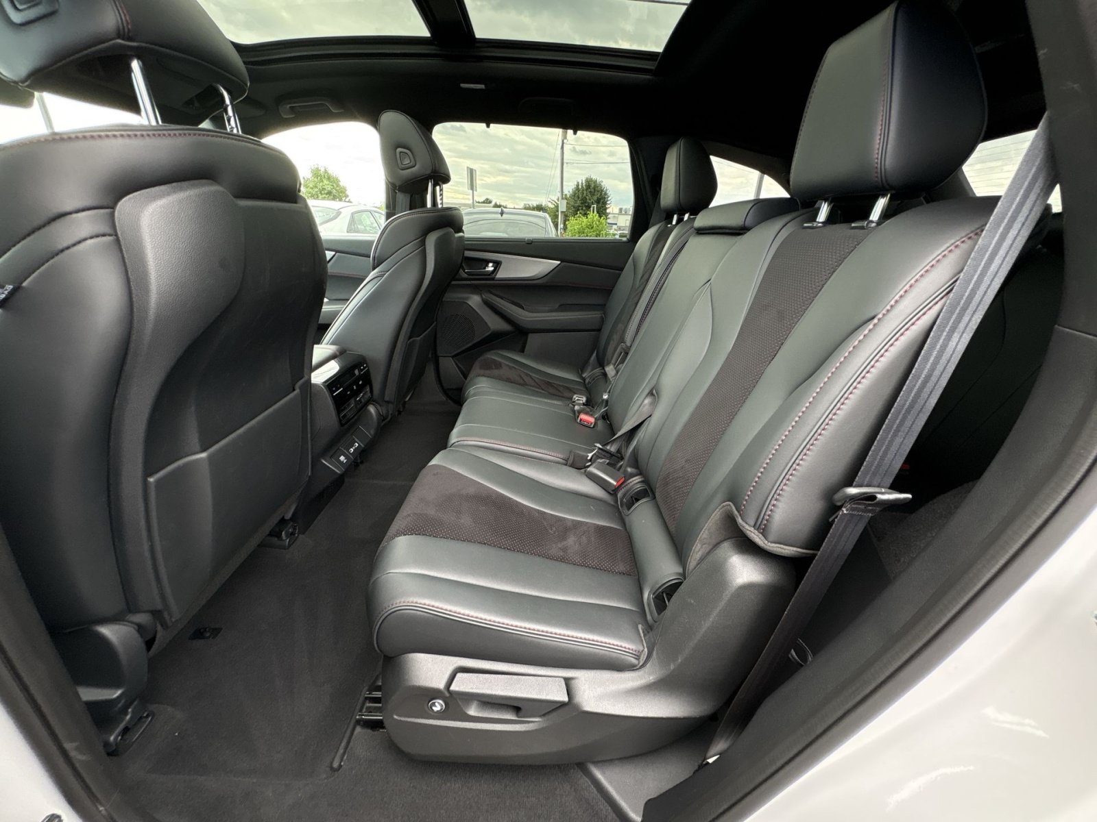 Used 2023 Acura MDX A-Spec AWD/4WD image 25