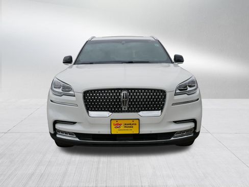 Used 2022 Lincoln Aviator Reserve w/ Equipment Group 201A AWD/4WD image 2