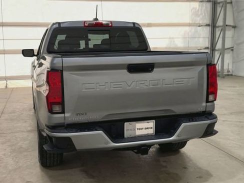 Used 2024 Chevrolet Colorado LT w/ LT Convenience Package II RWD image 3