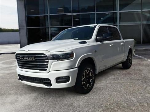 New 2026 RAM 1500 Laramie AWD/4WD image 30