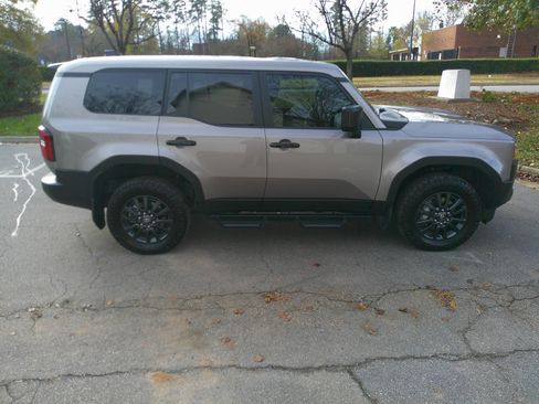 Used 2024 Toyota Land Cruiser 1958 image 17