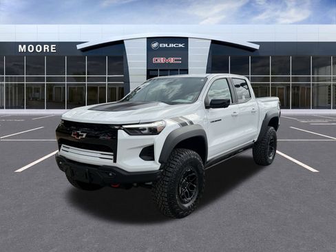 Used 2024 Chevrolet Colorado ZR2 w/ ZR2 Bison Edition image 7