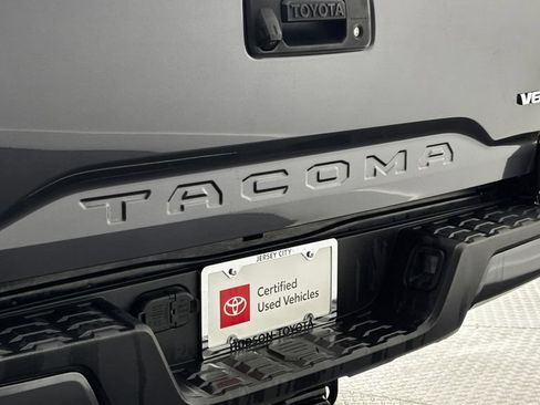 Used 2023 Toyota Tacoma TRD Sport AWD/4WD image 9