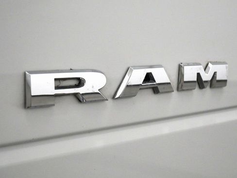 Used 2021 RAM 3500 Big Horn image 10