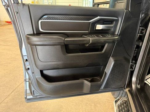 Used 2025 RAM 2500 Big Horn AWD/4WD image 41