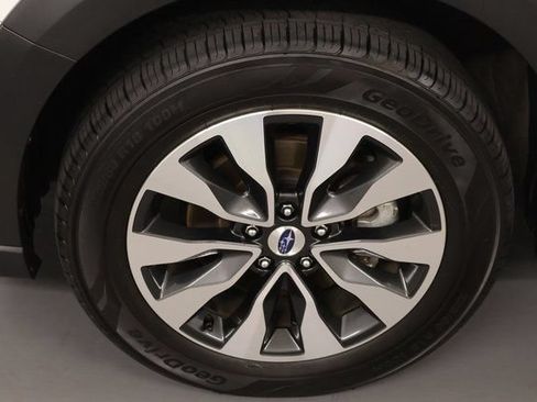 Used 2023 Subaru Outback Limited AWD/4WD image 8