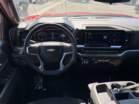 Used 2023 Chevrolet Silverado 1500 LT AWD/4WD image 14
