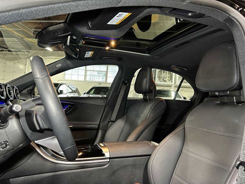 Used 2025 Mercedes-Benz C 300 4MATIC Sedan image 24