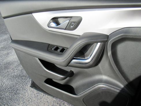 New 2025 Chevrolet Blazer LT image 24