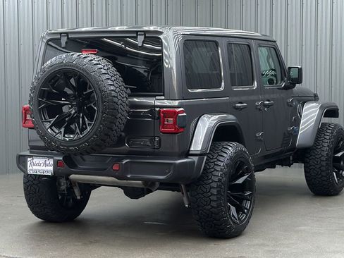 Used 2025 Jeep Wrangler Unlimited Sahara w/ Safety Group image 5