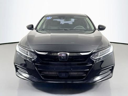 Used 2018 Honda Accord EX image 2