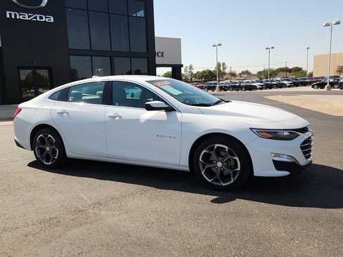 Used 2024 Chevrolet Malibu LT FWD image 6