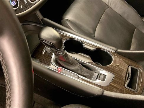 Used 2024 Chevrolet Malibu LT FWD image 17