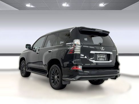 Certified 2023 Lexus GX 460 Premium w/ Accessory Package AWD/4WD image 3