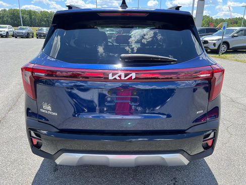 Used 2024 Kia Seltos EX AWD/4WD image 4