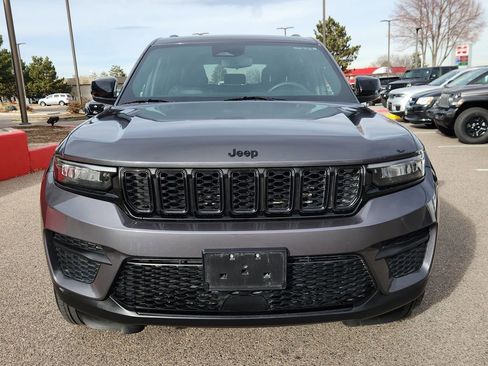 Certified 2024 Jeep Grand Cherokee Altitude image 5