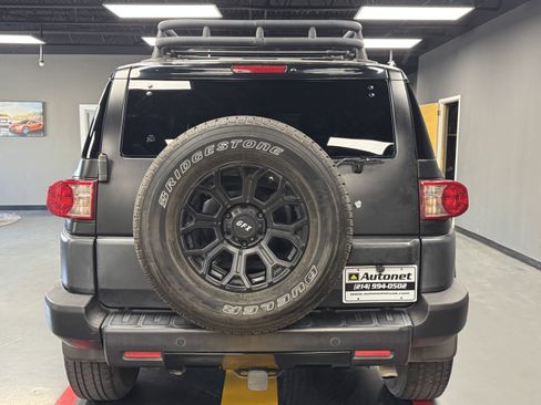 Used 2008 Toyota FJ Cruiser 2WD w/ Upgrade Pkg 2 image 5