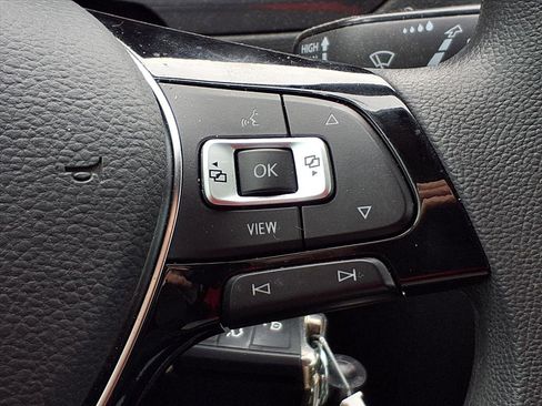 Used 2021 Volkswagen Tiguan S image 13