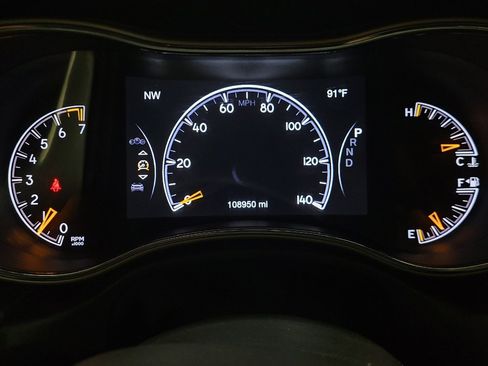 Used 2017 Jeep Grand Cherokee Limited w/ Luxury Group II AWD/4WD image 23