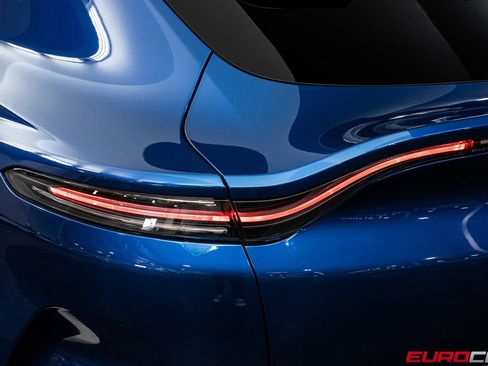 Used 2023 Aston Martin DBX 707 image 22