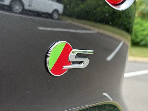 Used 2015 Jaguar F-TYPE S RWD image 23
