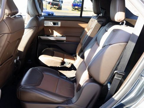 Used 2022 Ford Explorer King Ranch w/ Class IV Trailer Tow Package image 26