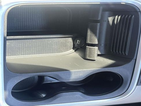 Used 2017 RAM 2500 SLT w/ Luxury Group image 21