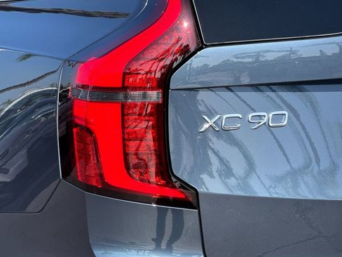 New 2026 Volvo XC90 T8 Plus AWD/4WD image 27