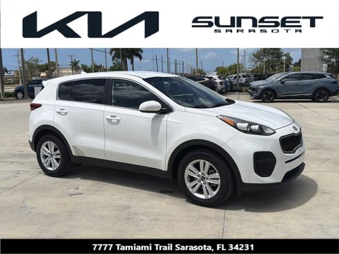 Certified 2018 Kia Sportage LX image 1