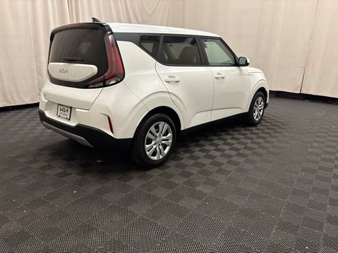 Certified 2025 Kia Soul LX FWD image 5