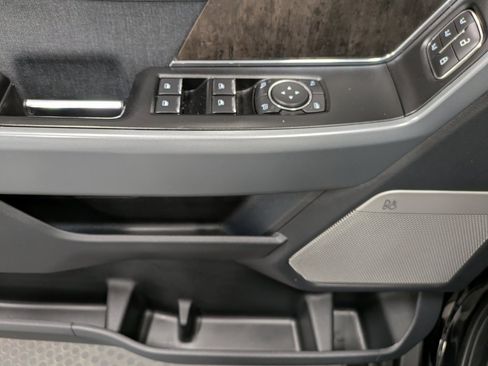 Used 2022 Ford F150 Lightning Lariat w/ Equipment Group 511A High image 10