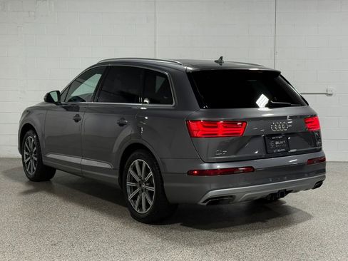 Used 2017 Audi Q7 3.0T Premium Plus w/ Premium Plus Package image 4