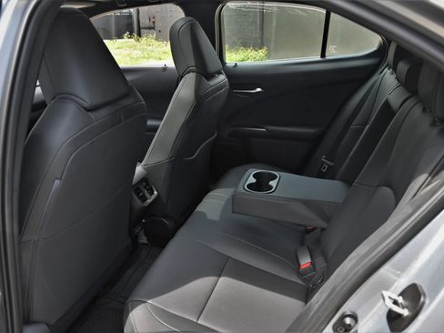 Used 2023 Lexus UX 250h FWD w/ Accessory Package (Z1) image 15