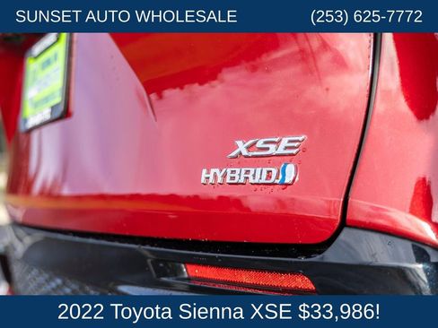 Used 2022 Toyota Sienna XSE FWD image 39