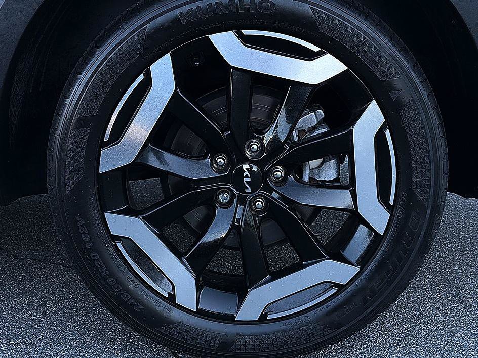 Used 2023 Kia Telluride S FWD image 6