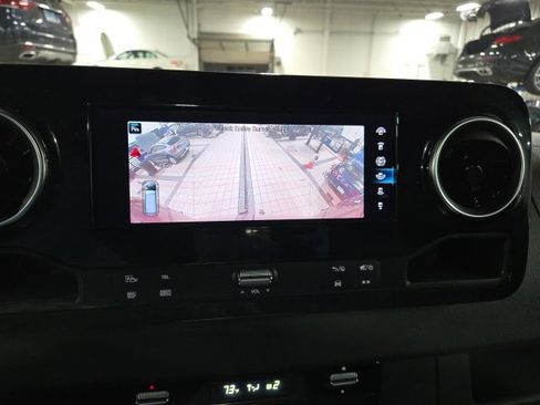 Used 2022 Mercedes-Benz Sprinter 2500 image 15
