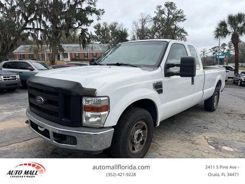 Used 2010 Ford F250 Lariat image 1