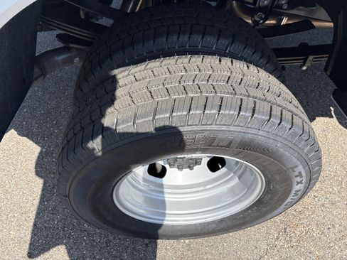 New 2026 Ford F350 XL w/ XL Chrome Package AWD/4WD image 11