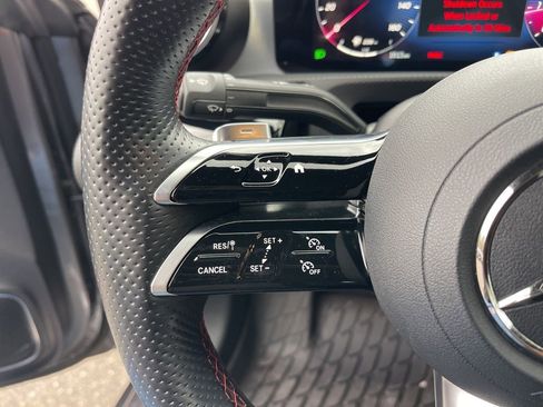 Used 2025 Mercedes-Benz CLA 250 4MATIC image 17