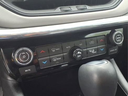 Used 2024 Jeep Compass Limited AWD/4WD image 19