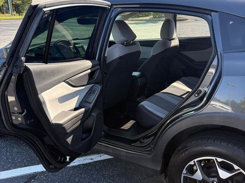 Used 2019 Subaru Crosstrek 2.0i Premium AWD/4WD image 12