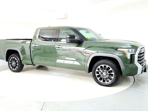 Used 2023 Toyota Tundra Limited AWD/4WD image 7
